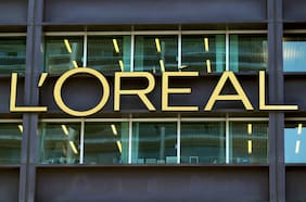Acciones de L’Oreal sufren una dura caída en bolsa tras decepción por sus resultados