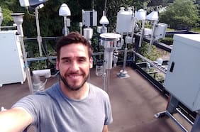 El científico chileno que participa de proyecto de la Nasa que medirá la calidad del aire desde el espacio