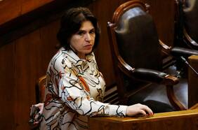 Ministra Uriarte rectifica sus dichos por declaraciones de diputado republicano sobre presupuesto para búsqueda de detenidos desaparecidos