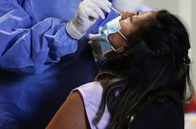 Ya no es necesario contar a los contagiados ¿Cómo medir la magnitud de Ómicron?