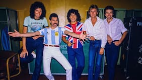 El día en que Maradona se vistió con los colores de Inglaterra y Freddie Mercury se puso la camiseta de Argentina
