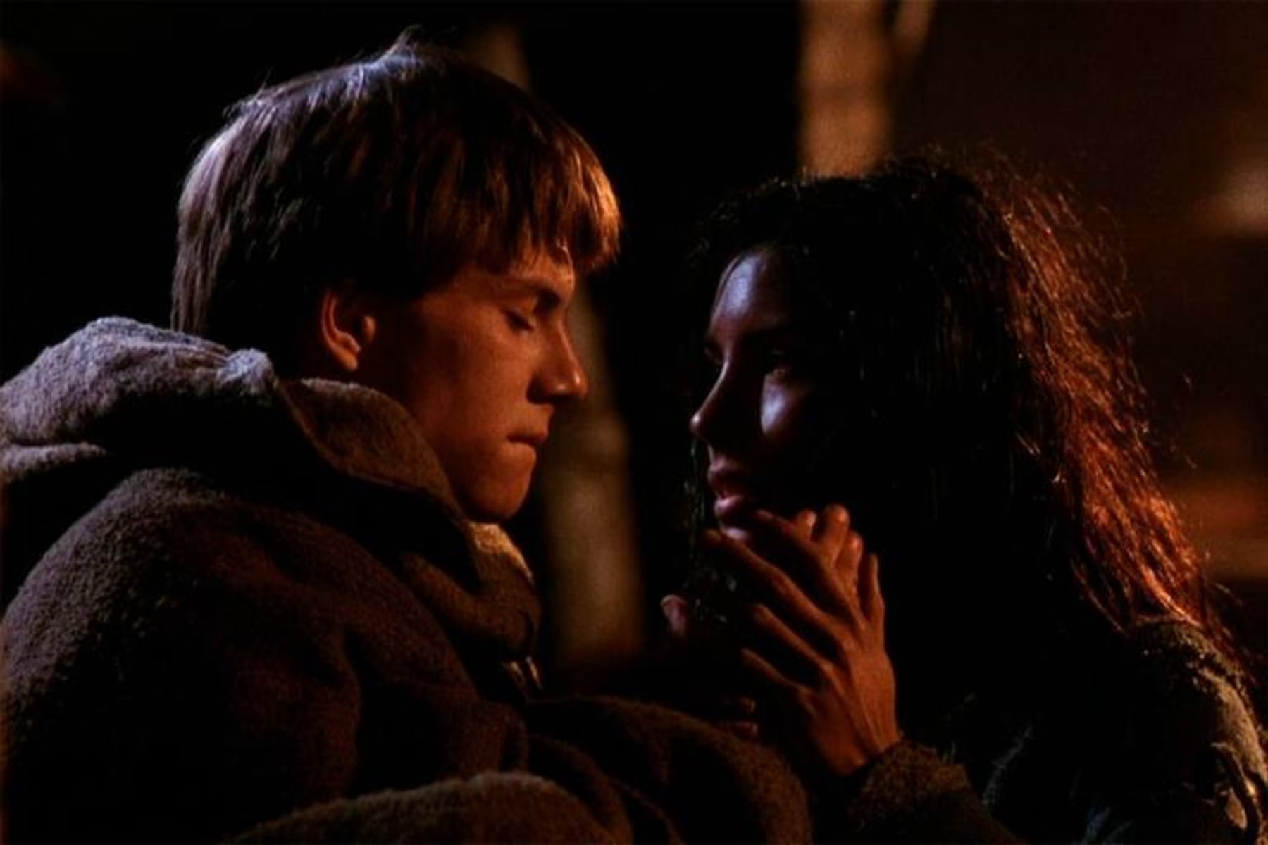 Christian Slater y Valentina Vargas, en El nombre de la rosa