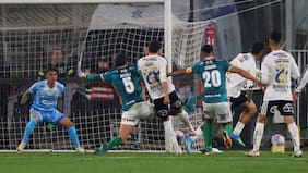 Por la presunta caída de un hincha: partido entre Colo Colo y Cobresal se interrumpe y causa preocupación