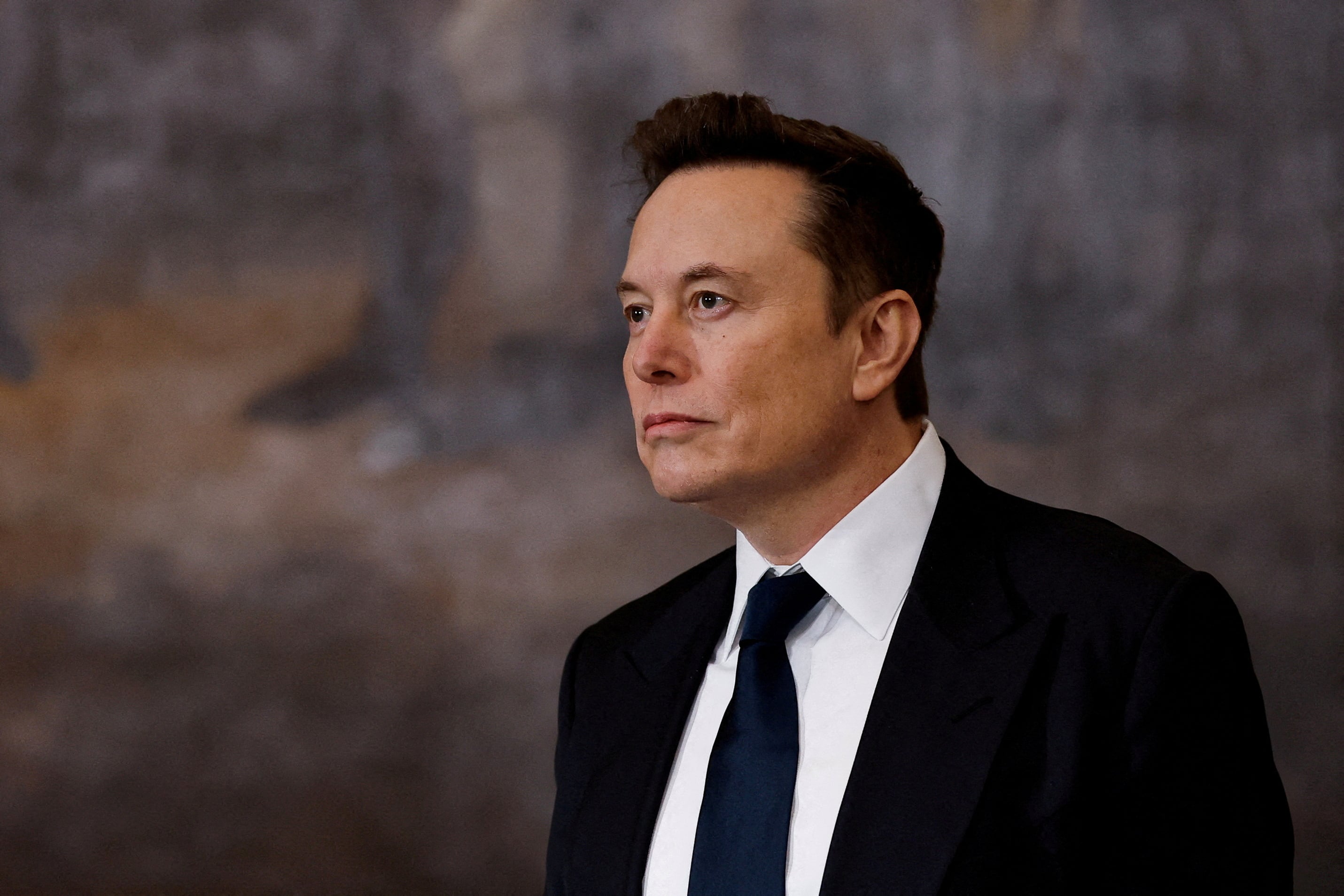 Elon Musk deja de ser billonario tras caída en acciones se Space X y Tesla