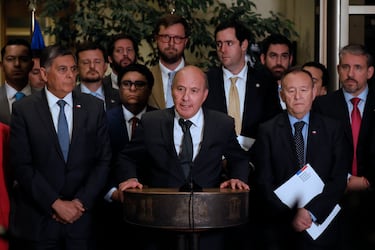 Quiroz celebra aprobación de ley por alza de combustibles y agradece al Congreso por haber “mejorado el proyecto”