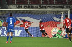 Repasa la goleada de Estudiantes sobre la U por la Copa Libertadores en el Estadio Nacional