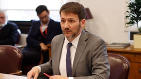 Oposición presenta acusación constitucional contra exministro Pardow
