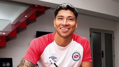 Su segunda experiencia en el extranjero: Brayan Cortés es presentado como arquero de Argentinos Juniors