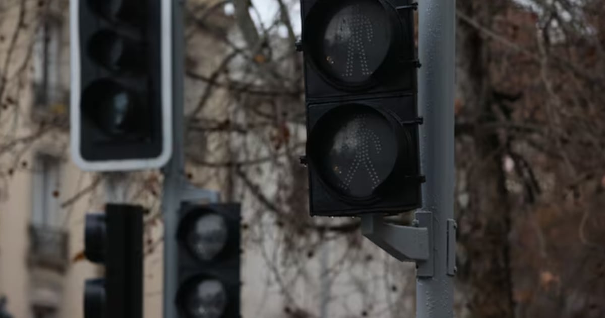 El Coordinador Eléctrico apunta problemas de transmisión tras el corte masivo de luz en la Región Metropolitana