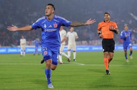 Carnaval azul: la U le pasa por encima a Huachipato y avisa que peleará el título de la Liga de Primera