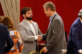 Pugna por proyecto de cable submarino chino detona crisis con Chile: EE.UU. revocó visa a ministro de Transportes y a otros dos funcionarios