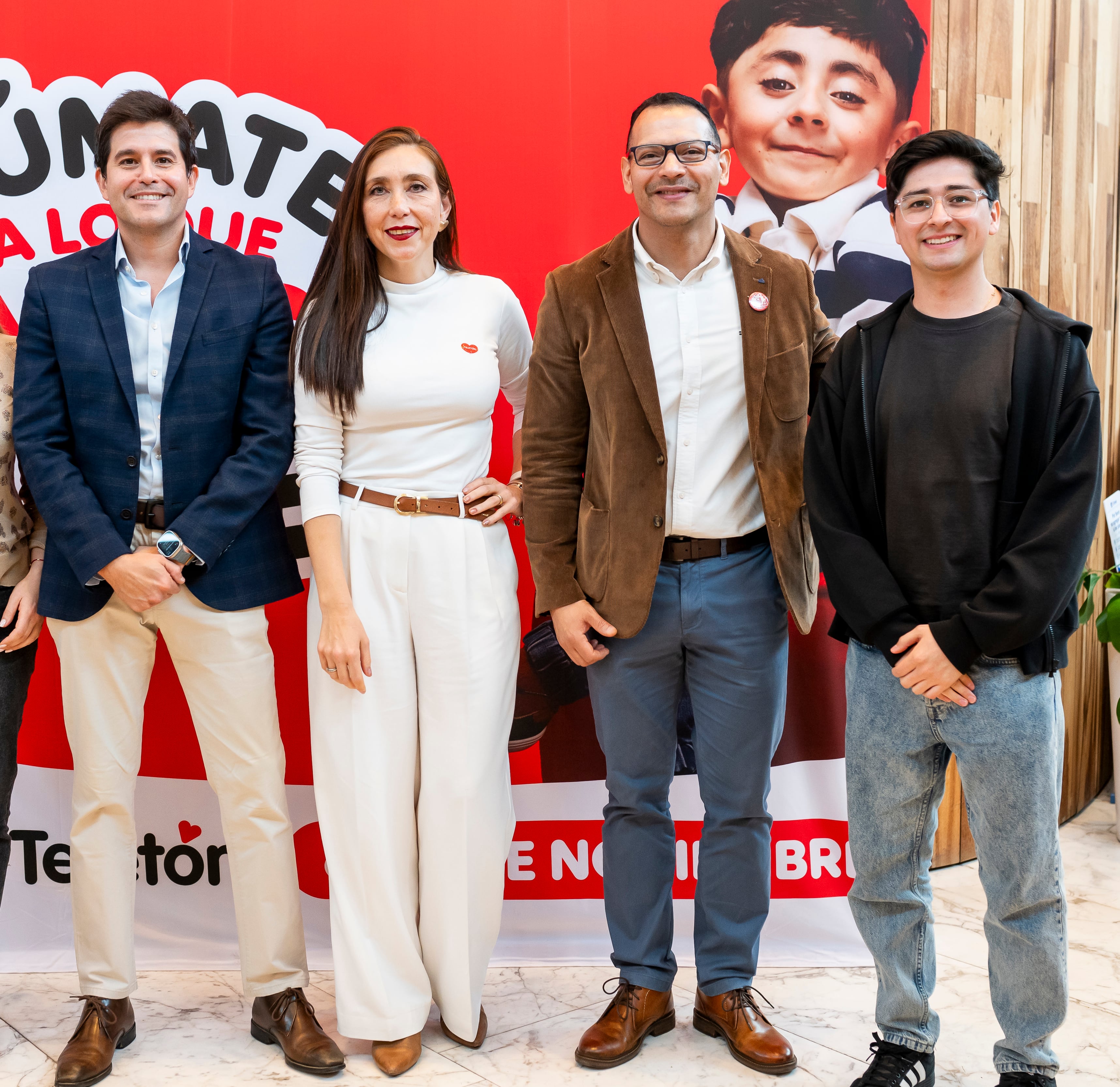 Maximiliano Soto, Claudia Serón, Rodolfo Beria y Matías Valenzuela, todos de Entel.