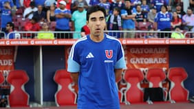 El pobre registro de Paqui Meneghini que lo pone como uno de los peores entrenadores de la U en la última década