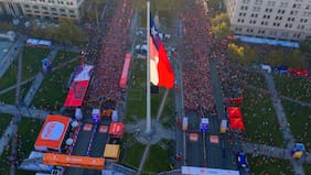 En vivo: Hugo Catrileo busca el podio en el Maratón de Santiago