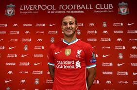 “El momento que todos estaban esperando”: la bienvenida del Liverpool a Thiago Alcántara