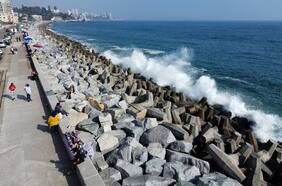 Hallan cuerpo en roqueríos cercanos al Casino de Viña del Mar