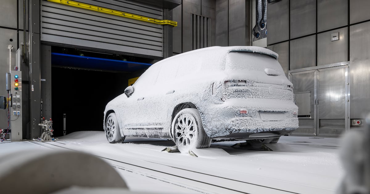 Mercedes-Benz enfrenta su mayor encrucijada: ¿puede la estrella sobrevivir a la era eléctrica? : La batalla entre innovación, tradición y expectativas incumplidas