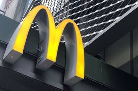 Sernac oficia a McDonald’s tras reclamo por impedir a niña acceder a espacio habilitado para personas con TEA