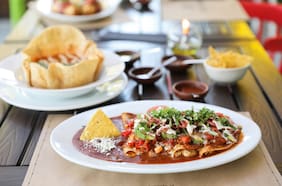 Con mariachis, altares y tradiciones: así se celebrará el Día de los Muertos en los locales mexicanos de Santiago