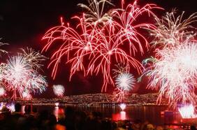 Vuelve al Año Nuevo en el mar: así será el show de fuegos artificiales en Valparaíso y Viña para recibir el 2022