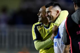 El emotivo (e hilarante) diálogo entre Humberto Suazo y Gary Medel