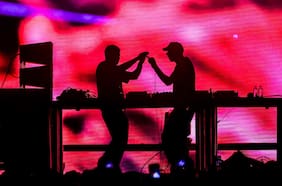 The Chemical Brothers: “Antes hacíamos una fiesta después de cada concierto, ahora no, hay que aprovechar cada momento”