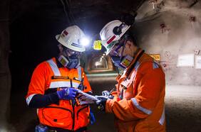 Codelco alcanza acuerdo con sindicatos de Chuquicamata tras ofrecer beneficios de $24 millones por trabajador