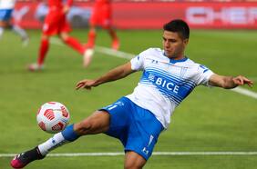 Continúa en San Carlos de Apoquindo: Raimundo Rebolledo renueva con Universidad Católica