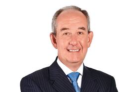 Columna de Juan Eduardo Saldivia: “¿Se protege a los consumidores si las empresas desaparecen?”