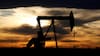 Petróleo anota fuerte caída y está a punto de quebrar el nivel previo al estallido de la guerra en Medio Oriente
