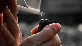 ¿Qué es más dañino, el cigarro convencional o el tabaco para armar? Esto dice la ciencia