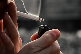 ¿Qué es más dañino, el cigarro convencional o el tabaco para armar? Esto dice la ciencia