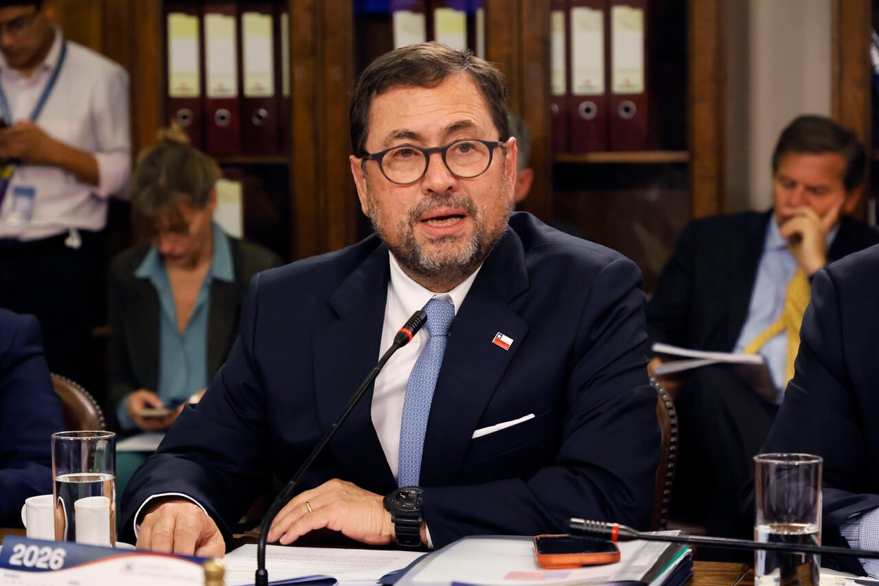 "No modifica las decisiones que se han tomado": canciller Pérez Mackenna por investigación a Zaliasnik en caso Hermosilla