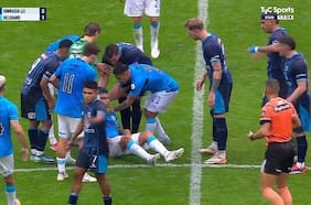 Al borde del desmayo: campeón con Belgrano cae desorientado en pleno partido y desata la preocupación en Argentina