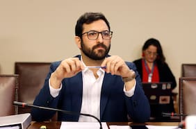 Socialismo Democrático pierde la paciencia e insiste en exigir la salida de Crispi tras conocerse que omitió información a Fiscalía