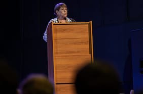 Bachelet proyecta su salto a la ONU y Kast marca presencia en el tercer día de Congreso Futuro