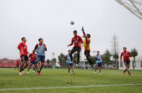 Con un silente Alexis Sánchez: Gareca prepara una fecha vital mientras espera por el resto de los seleccionados