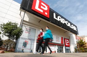 Caso La Polar: Tribunal autoriza embargo de locales y marcas de la multitienda por demanda de AFP Capital