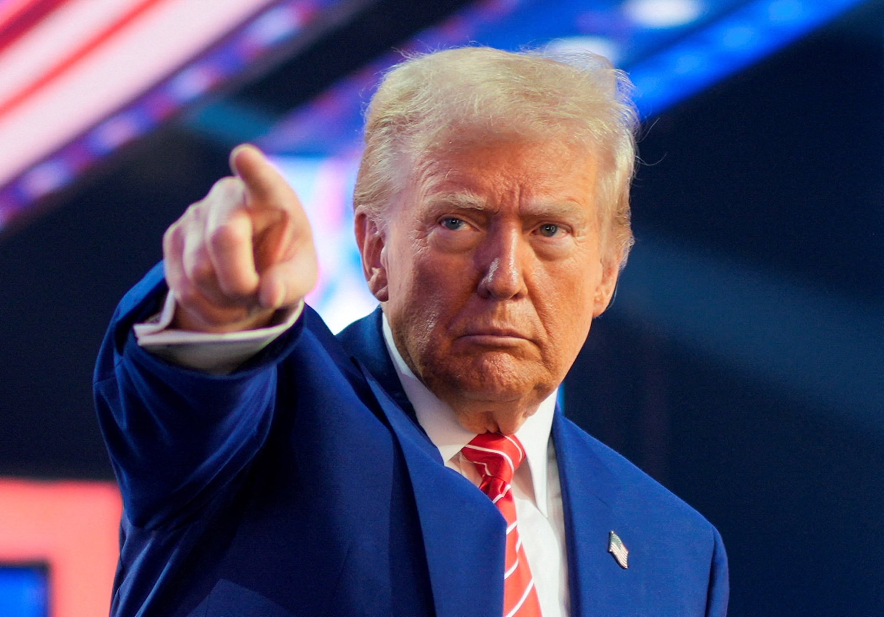 Trump anuncia acuerdo para asumir control permanente de la seguridad de Groenlandia y ampliar presencia militar de EE.UU.