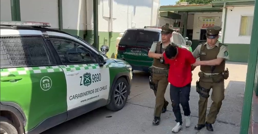 Dos sujetos detenidos por robo de dos camiones en Pudahuel