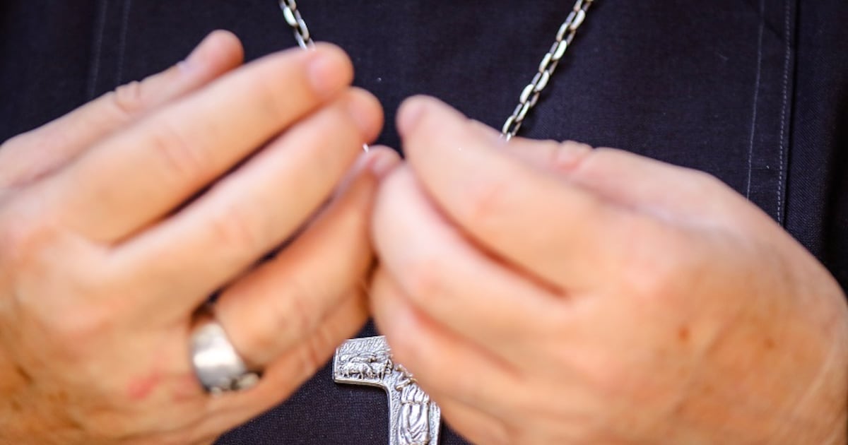 Prisión preventiva para sacerdote acusado de abuso sexual en La Tirana: Un caso que desnuda tensiones entre fe, justicia y comunidad