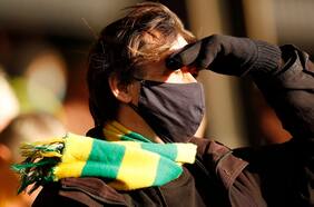 Estos dos síntomas han sido detectados en todos los casos de Ómicron; Covid se convertirá en “otra causa más del resfrío” y aumentan hospitalizaciones de niños no vacunados; tres cosas que aprendimos del coronavirus esta semana