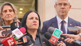 Steinert explica sociedad con exmarido y dice que fue hace 16 años cuando él defendió a narco: “En política no todo vale”