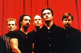 Berrinche Ediciones lanza el libro Faith No More y Chile. Una historia oral de sus treinta años de amistad