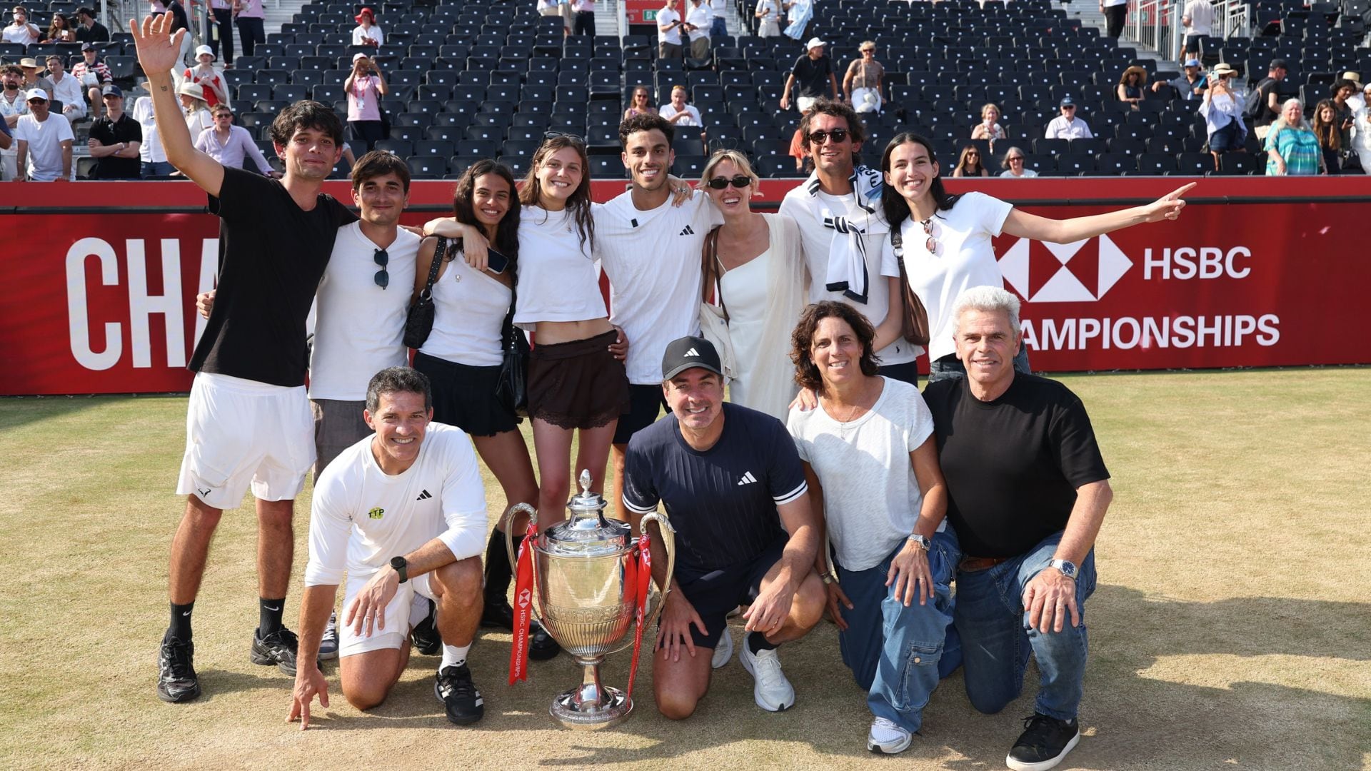 Nicolás Massú, campeón en su regreso al circuito: Francisco Cerúndolo consigue el título ATP más importante de su carrera
