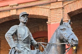 ¿Y si el monumento a Baquedano se queda en el museo?