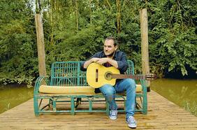El cantautor español Ismael Serrano suma tercer show en Santiago