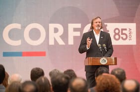 Senadores opositores consiguen firmas para convocar a sesión especial por traspasos billonarios de la Corfo al fisco