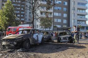 Cuatro autos resultaron quemados en cuartel de la PDI en Independencia