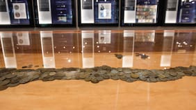 U. Bernardo O'Higgins inaugura Museo Numismático y abre una nueva ventana a la historia de Chile